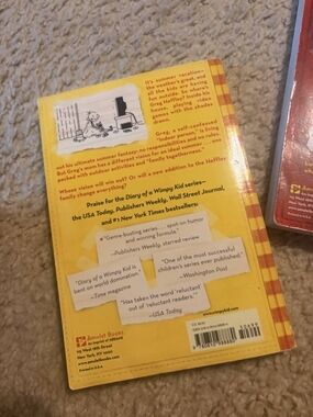 Diary of a Wimpy Kid: Dog Days By JEFF KINNEY